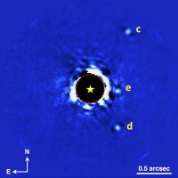 Астрономы получили удивительное изображение молодой звезды и ее планет