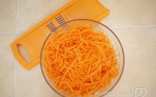 رول لواش با هویج کره ای، کلم و مرغ