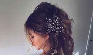 Wedding hairstyles for medium hair: with veil, bangs or flowers